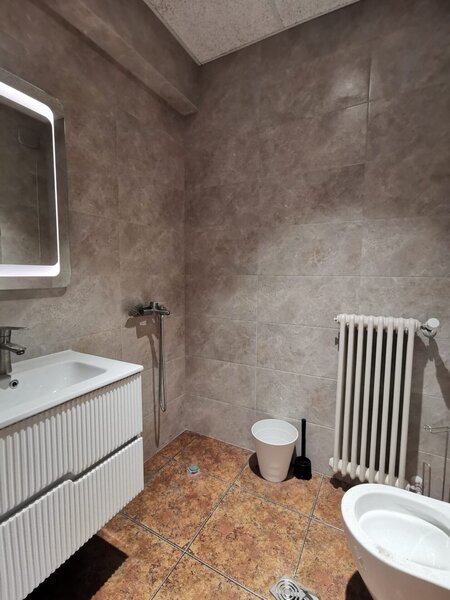 Unirii, spatii pentru firme in vila renovata.